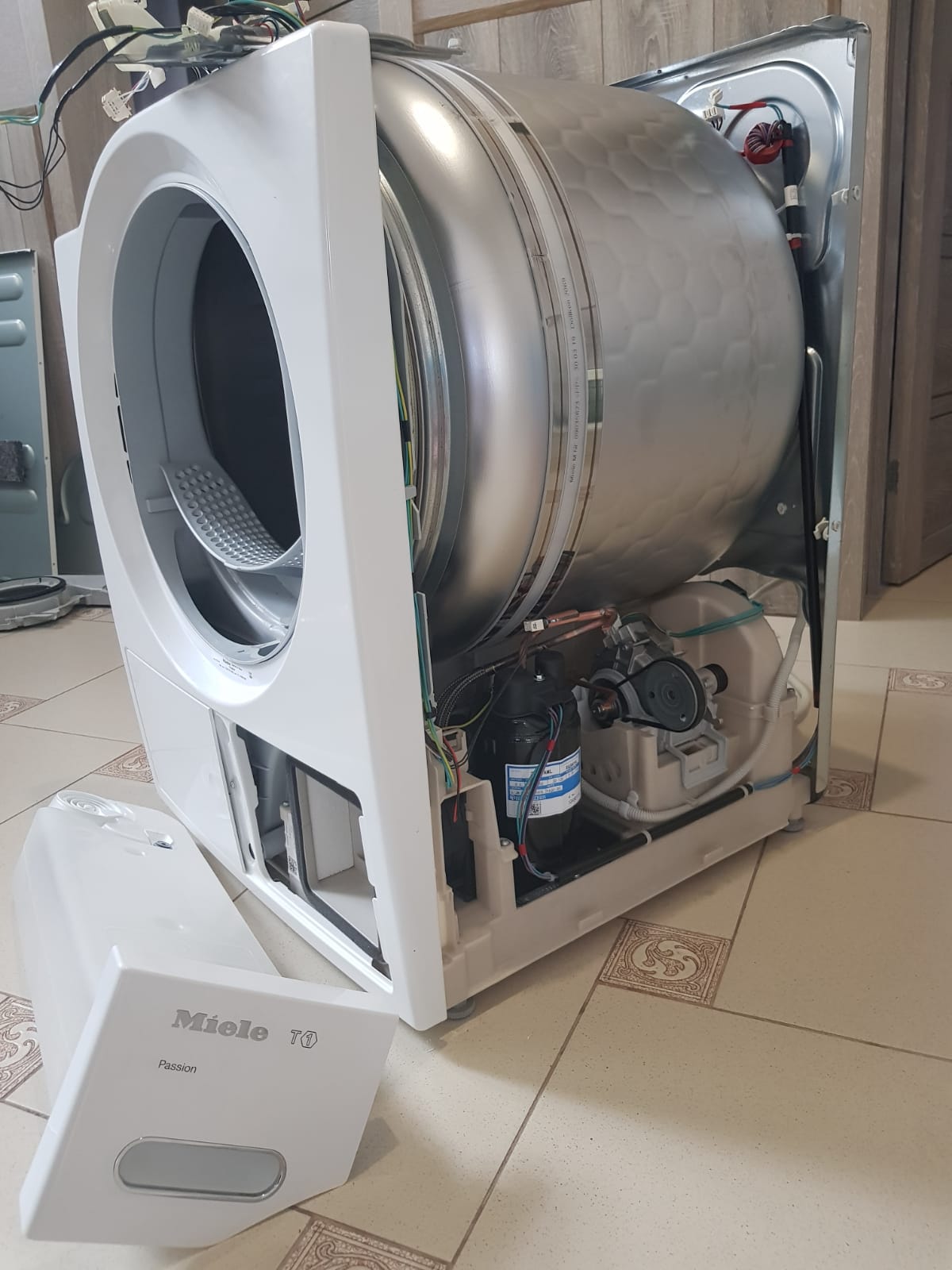 Ремонт сушильной машины Miele TDB220WP